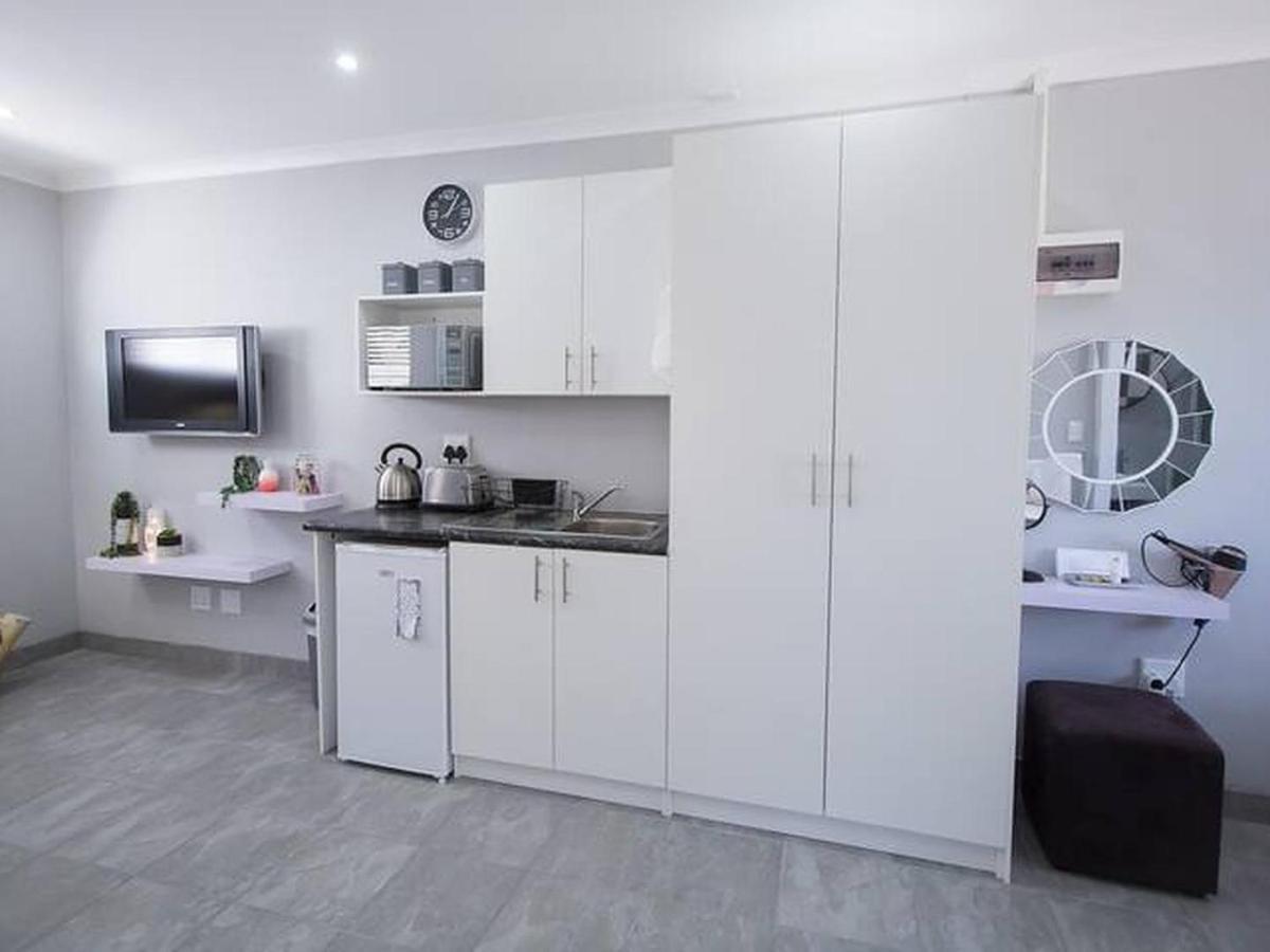 Studio On Bourdeaux Parow Exterior photo